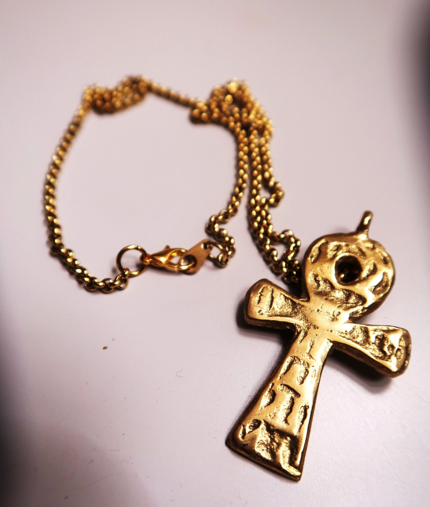 Collier africain Ankh mixte en bronze et acier, création artisanale Kaolack Créations