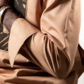 Tunique caftan homme en coton marron avec empiècements Bogolan du Mali mode africaine