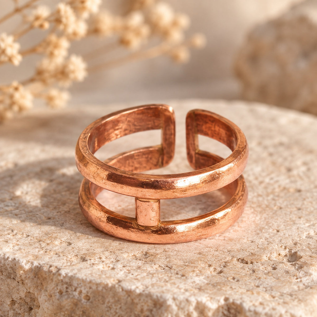 Bague africaine Lisanga en cuivre ajustable, deux bandes reliées, faite main à Dakar