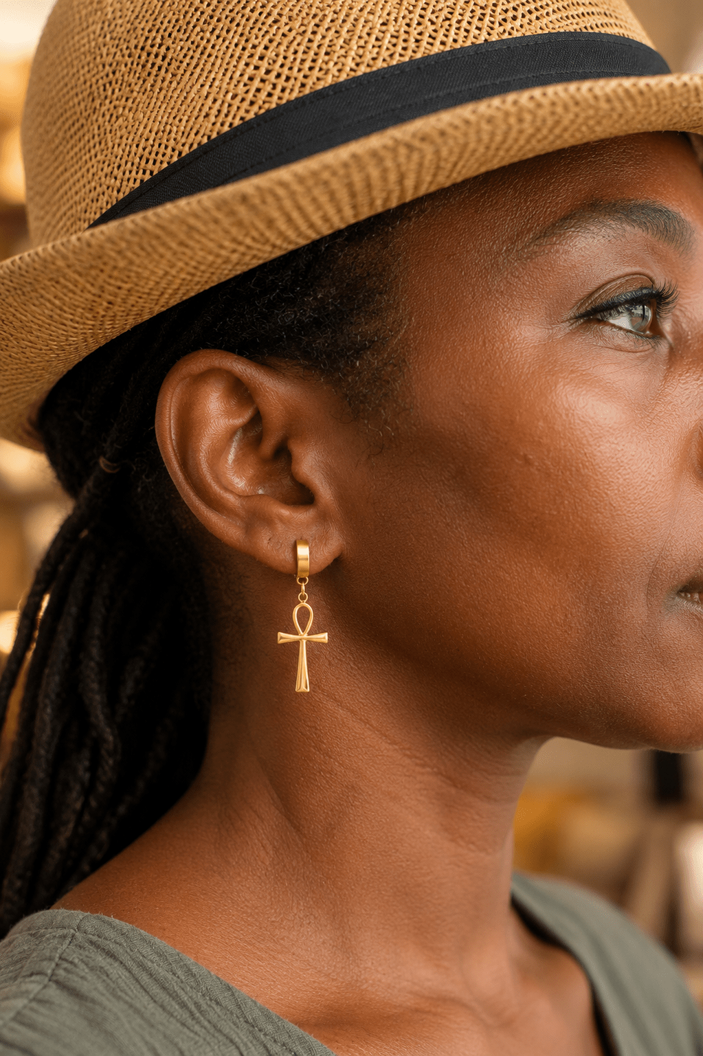Boucles d'oreilles Ankh Kamite en acier inoxydable doré en artisanal africain - KaolackCreations