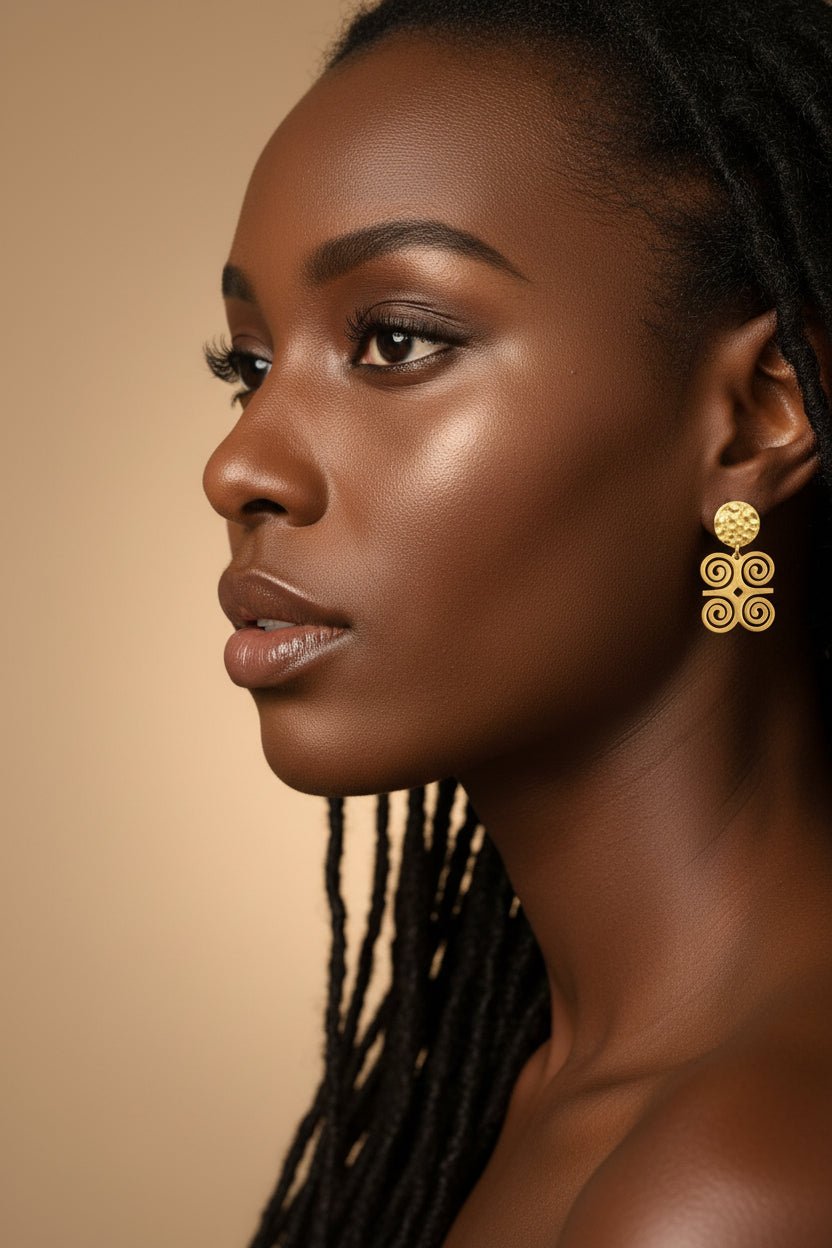 Boucles d'oreilles graphiques "Ligne" en acier inoxydable doré — Halo, Nuru, Sira en Boucles d'oreilles artisanal africain - KaolackCreations
