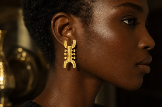 Boucles d’oreilles africaines en bronze doré à l’or NIT – bijou femme original fabriqué à la main au Sénégal, collection Saafara Kaolack Créations