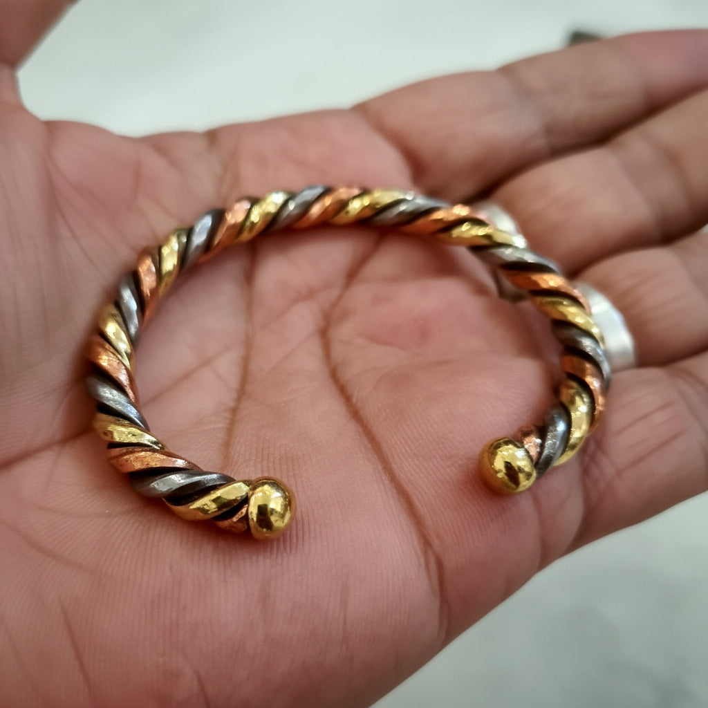 Bracelet africain Enfant 3 métaux – Lamou Ndiaxass bébé à adolescent | Signature en Bijoux artisanal africain - KaolackCreations