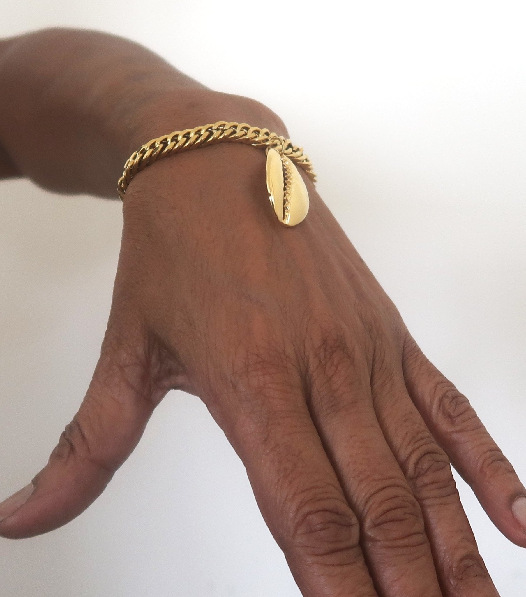 Bracelet Cauri en Acier Inoxydable - 2 variantes en bracelet cauri artisanal africain - KaolackCreations