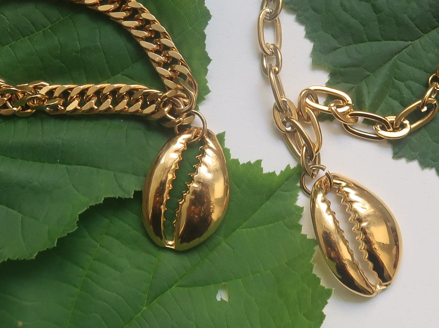 Bracelet Cauri en Acier Inoxydable - 2 variantes en bracelet cauri artisanal africain - KaolackCreations