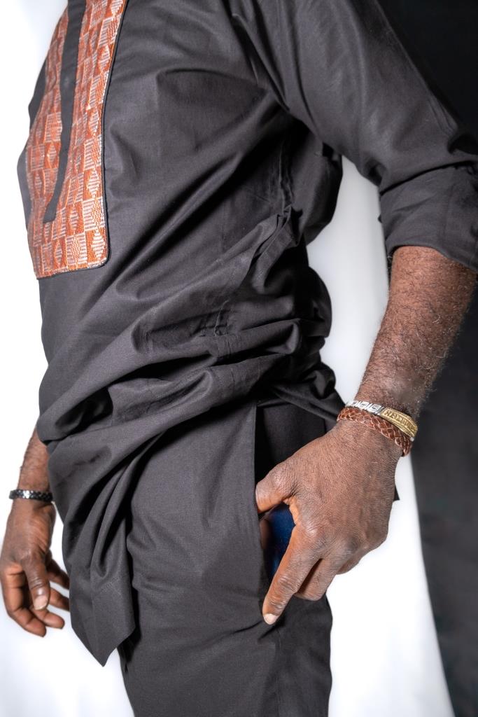 Ensemble Africain Homme kaftan en Coton et Pagne Tissé Manjak - Élégance Traditionnelle en ensemble caftan homme pagne Manjak artisanal africain - KaolackCreations