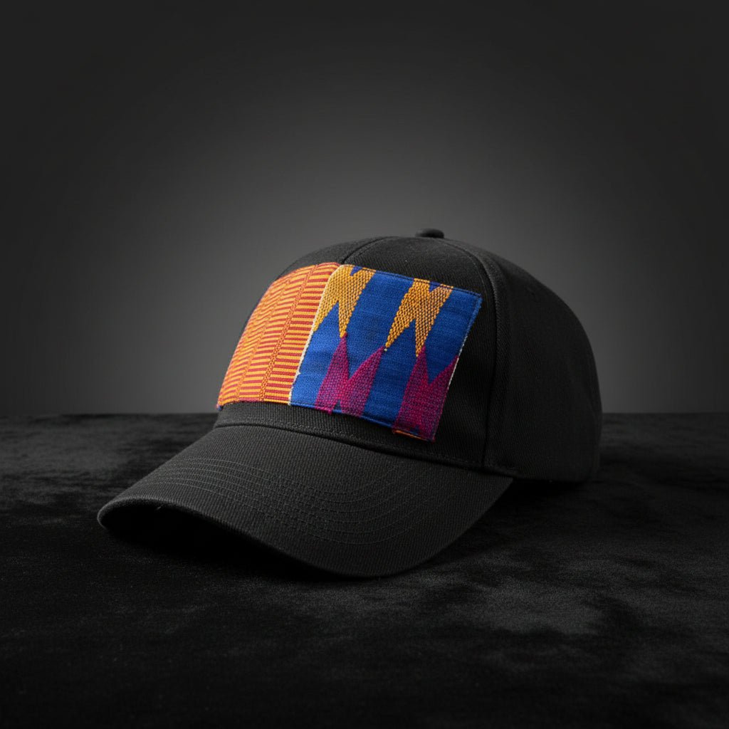 Casquette noire en Kente Ashanti orange, bleu et rose, modèle 3