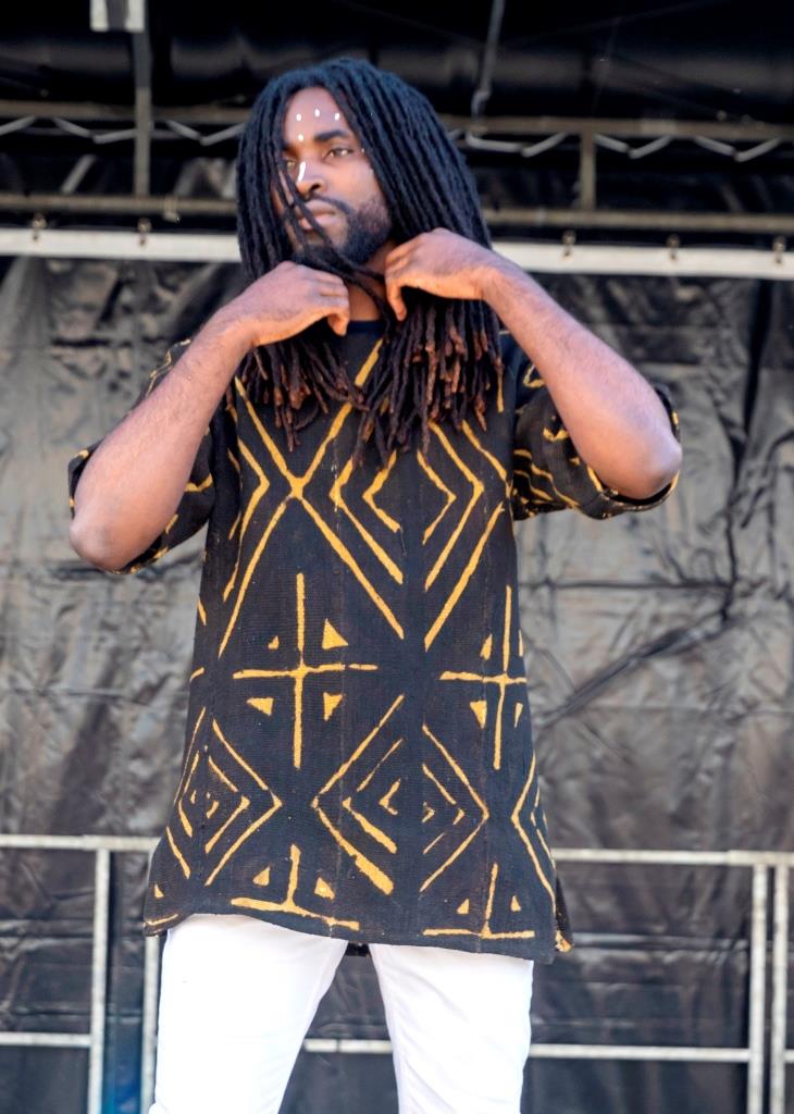 Chemise Tunique Kaarta en Bogolan marron du Mali en tunique homme artisanal africain - KaolackCreations