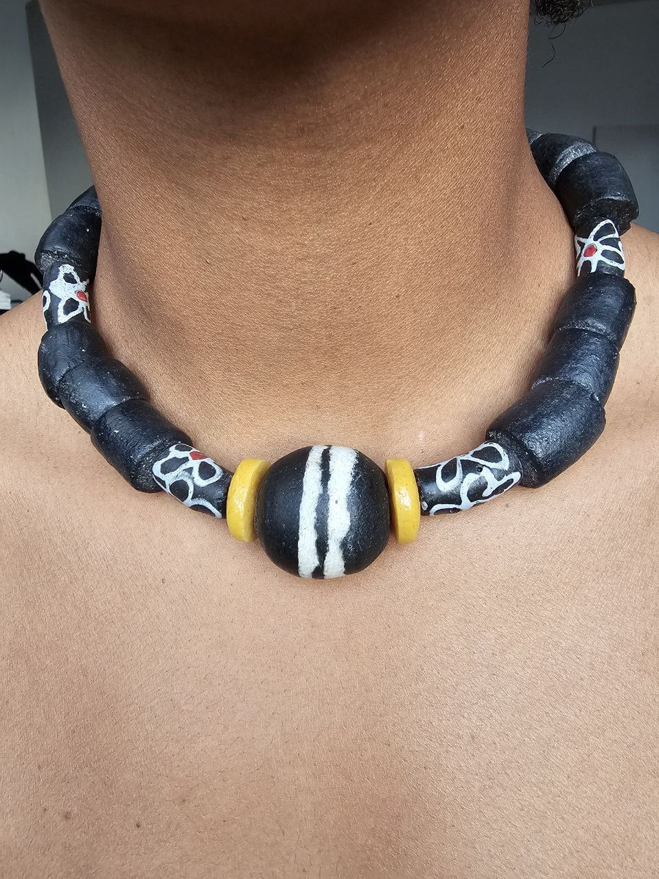 Collection Nene Krobo – Colliers en perles de verre artisanales du Ghana (édition limitée) en Collier Africain Nene Krobo artisanal africain - KaolackCreations