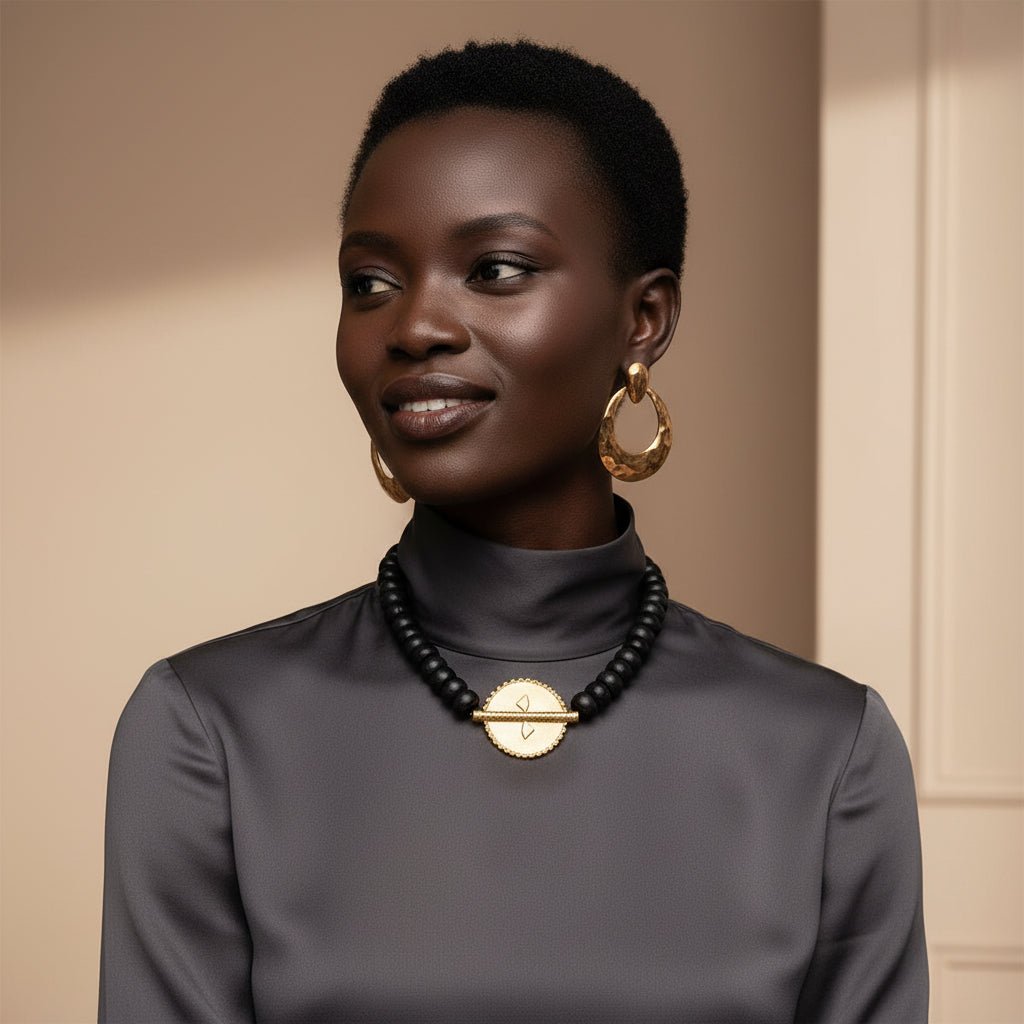 Collier africain perles bois Guele Djiri et poids Akan en Collier perles bois Mali et poids akan Ghana artisanal africain - KaolackCreations