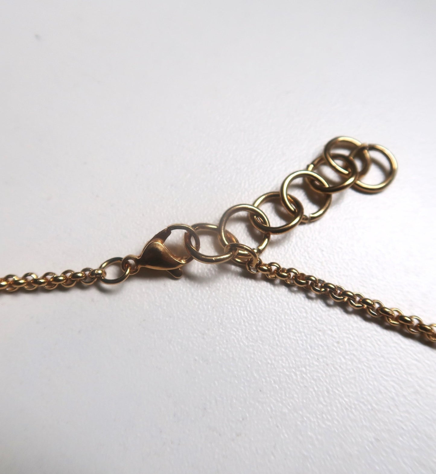 Collier Choker Poids Akan/Baoulé - Bijou Africain Traditionnel en Bronze chaîne en Acier Inoxydable en Collier Chocker poids Akan / Baoulé artisanal africain - KaolackCreations