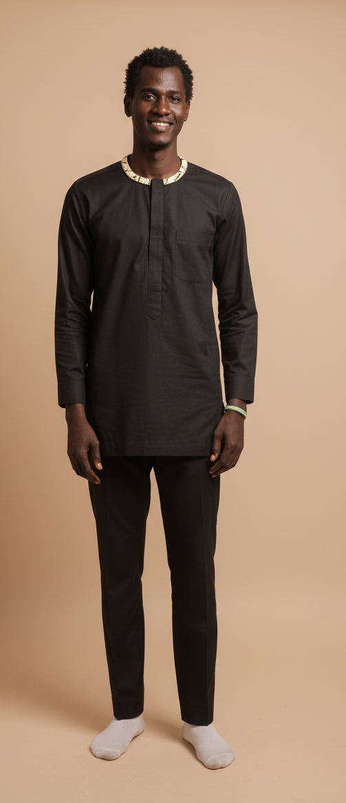 Ensemble homme Kaarta 4 pièces – Kaftan noir, pantalon, gilet bogolan & chapeau en Vêtements homme artisanal africain - KaolackCreations