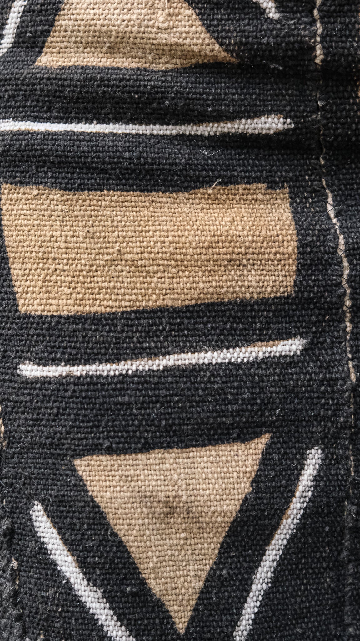 Jupe Crayon Taille Haute "Kaarta" en Bogolan - Tailles S, M et L Disponibles en Jupe crayon taille haute Bogolan artisanal africain - KaolackCreations