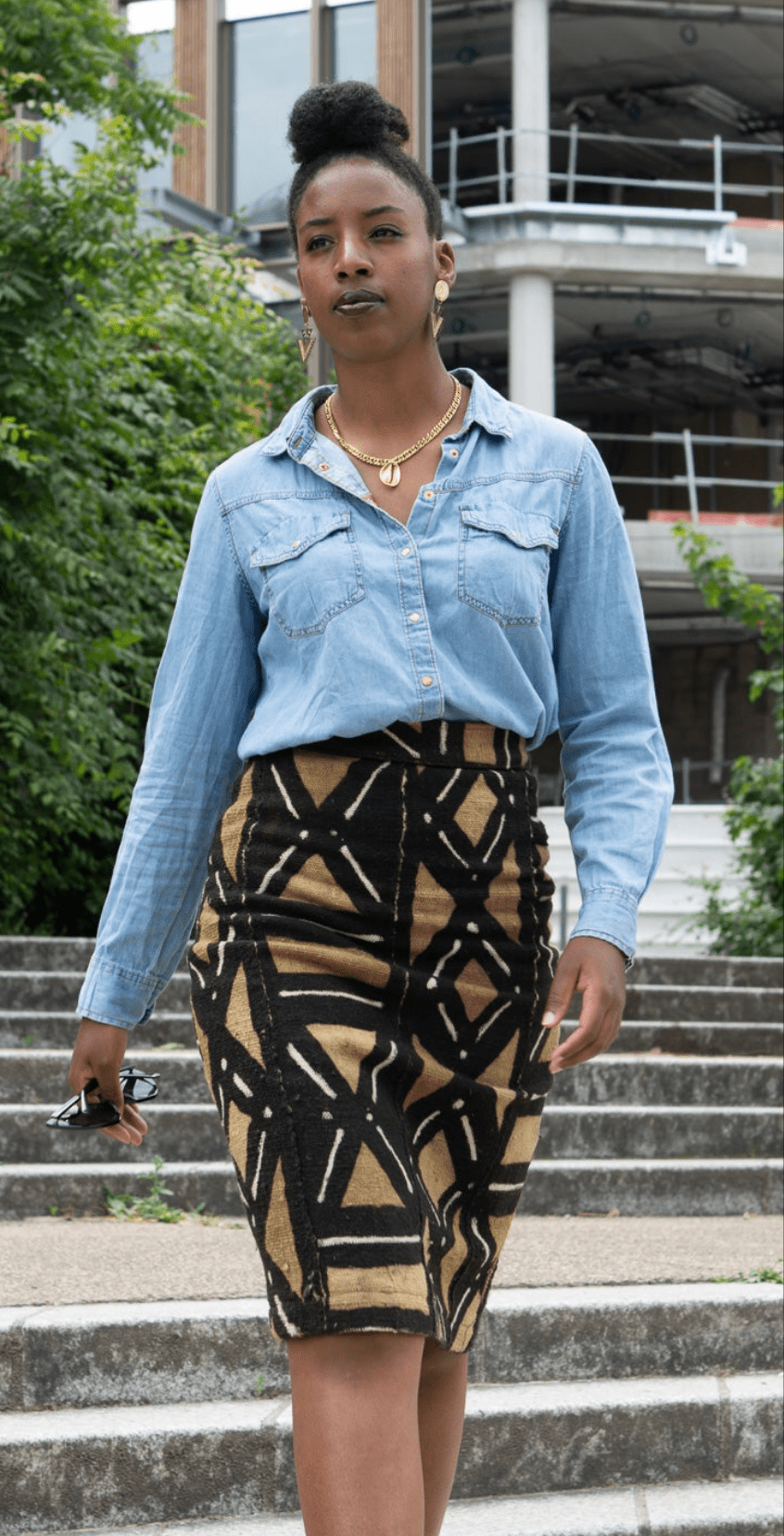 Jupe Crayon Taille Haute "Kaarta" en Bogolan - Tailles S, M et L Disponibles en Jupe crayon taille haute Bogolan artisanal africain - KaolackCreations