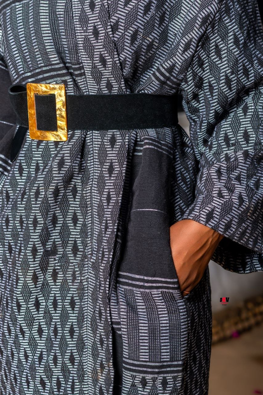 manteau kimono en pagne tissé Manjak femme mode africaine look urbain