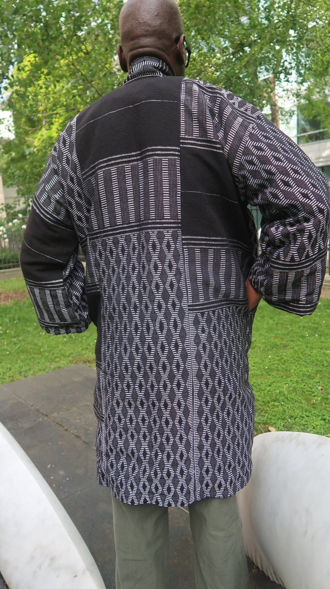 manteau kimono en pagne tissé manjak vue de dos