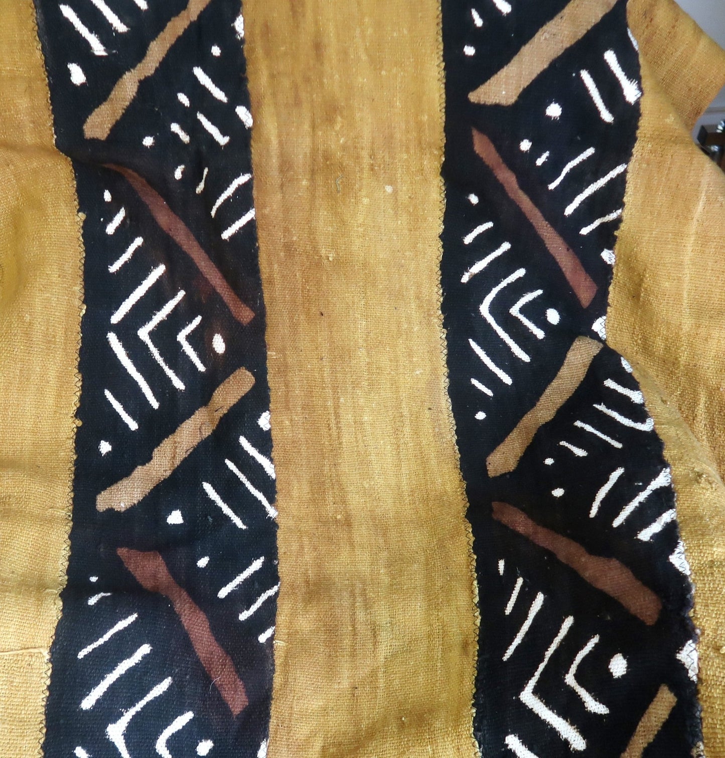 Véritable Bogolan du Mali - Tissé et Teint à la Main Artisanalement en Bogolan, pièce à coudre artisanal africain - KaolackCreations