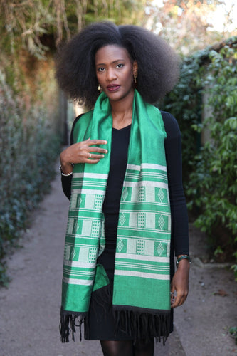 Etole, Écharpe verte, Véritable Pagne Manjak Tissé - Artisanat Africain de Qualité Exceptionnelle en Pagne Manjak artisanal africain - KaolackCreations