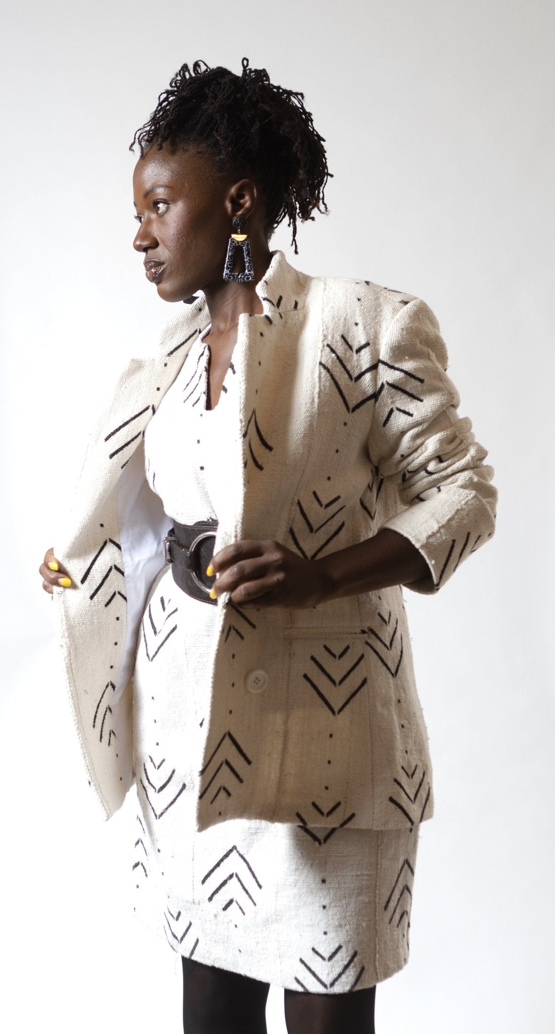 Veste blazer femme "Kaarta" en Bogolan tissé du Mali en veste femme bogolan artisanal africain - KaolackCreations