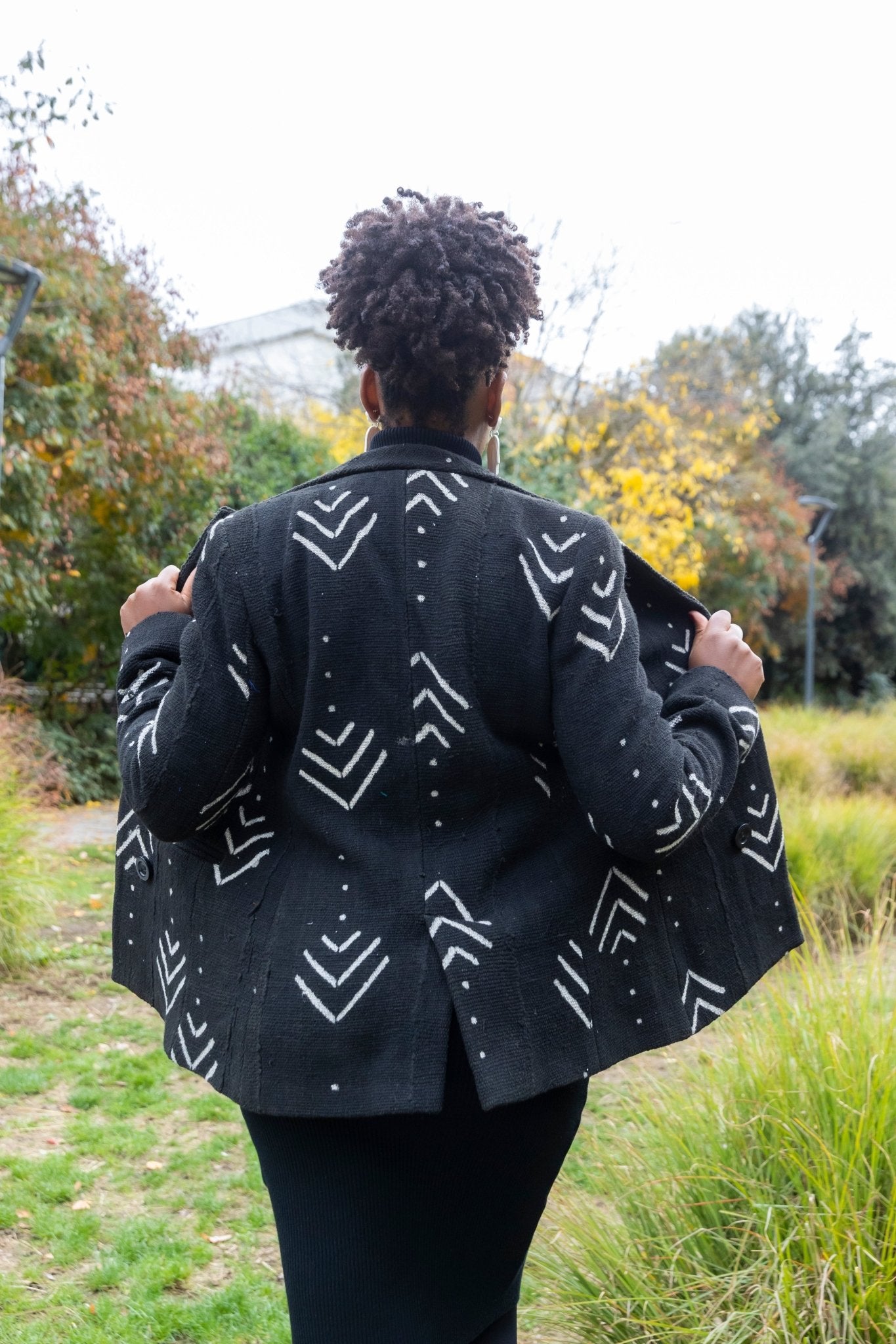 Veste blazer femme "Kaarta" en Bogolan tissé du Mali en veste femme bogolan artisanal africain - KaolackCreations