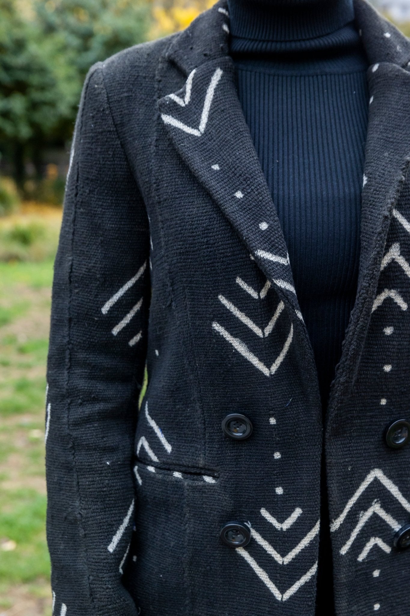 Veste blazer femme "Kaarta" en Bogolan tissé du Mali en veste femme bogolan artisanal africain - KaolackCreations